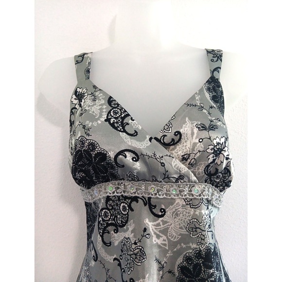 Y2K Babydoll Top Medium Gray Romantic Floral Satin Boho Fairy‎ Grunge Whimsigoth - Picture 3 of 15